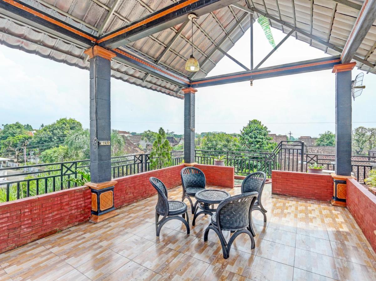 Spot On 91337 Pandu Homestay Klaten Wonogiri エクステリア 写真