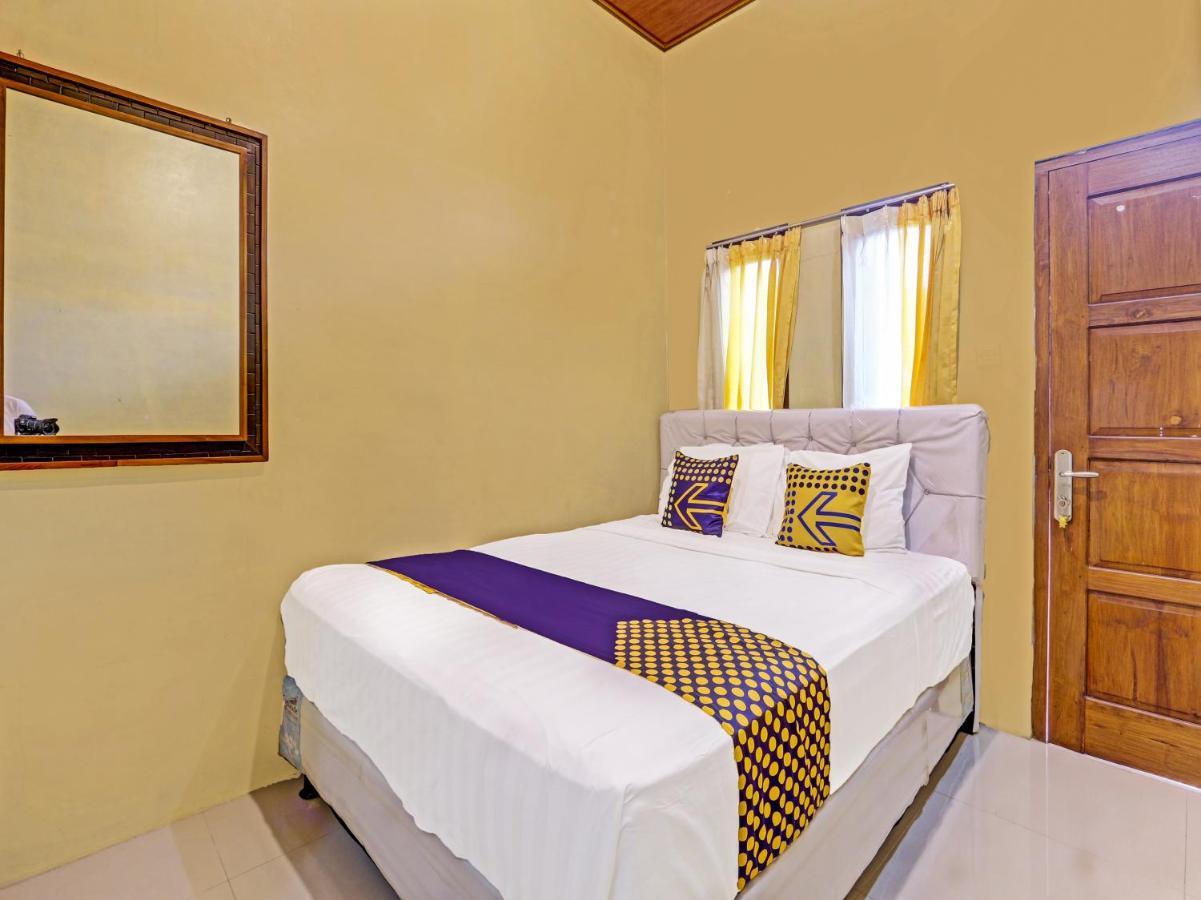 Spot On 91337 Pandu Homestay Klaten Wonogiri エクステリア 写真