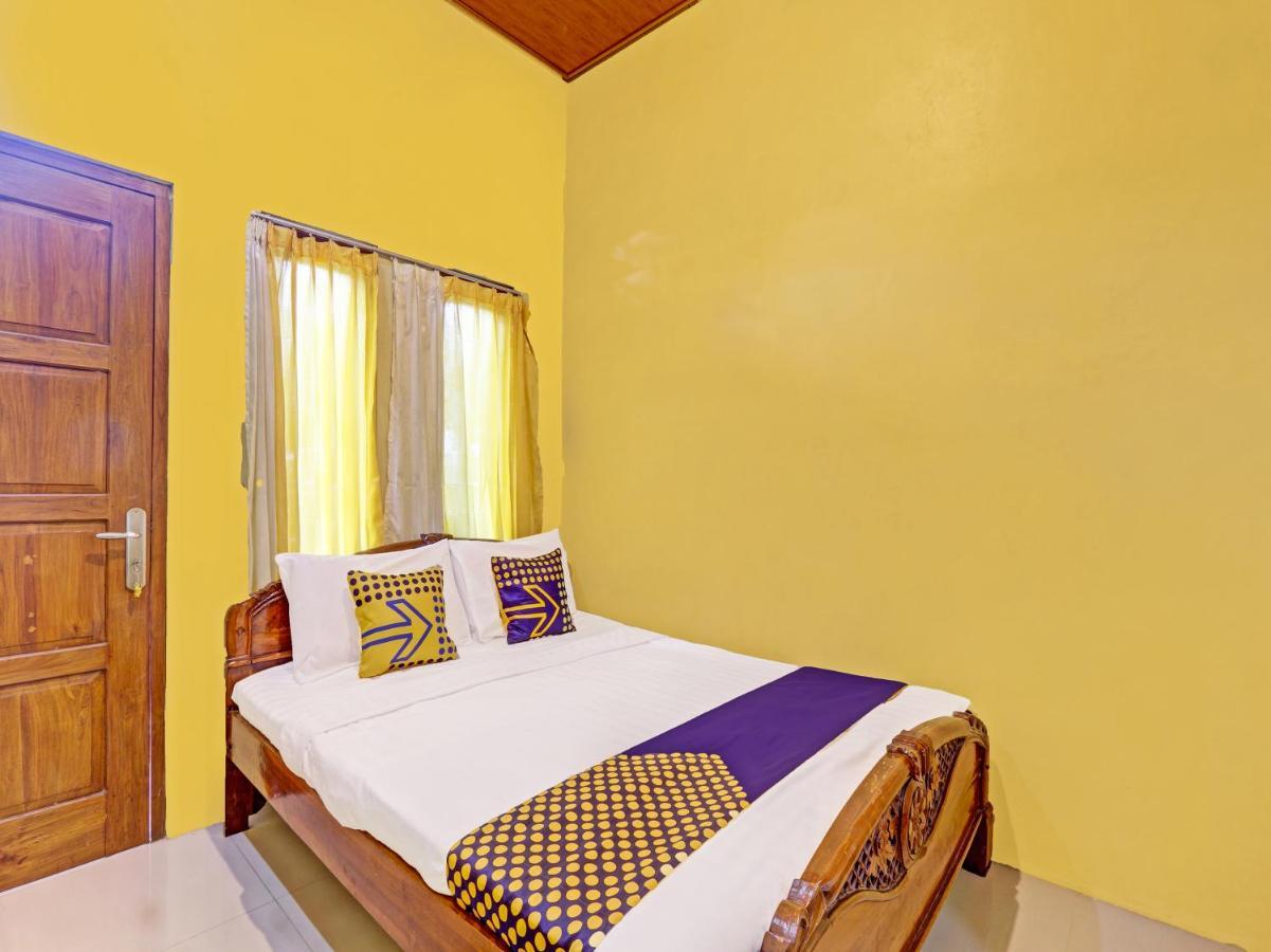 Spot On 91337 Pandu Homestay Klaten Wonogiri エクステリア 写真